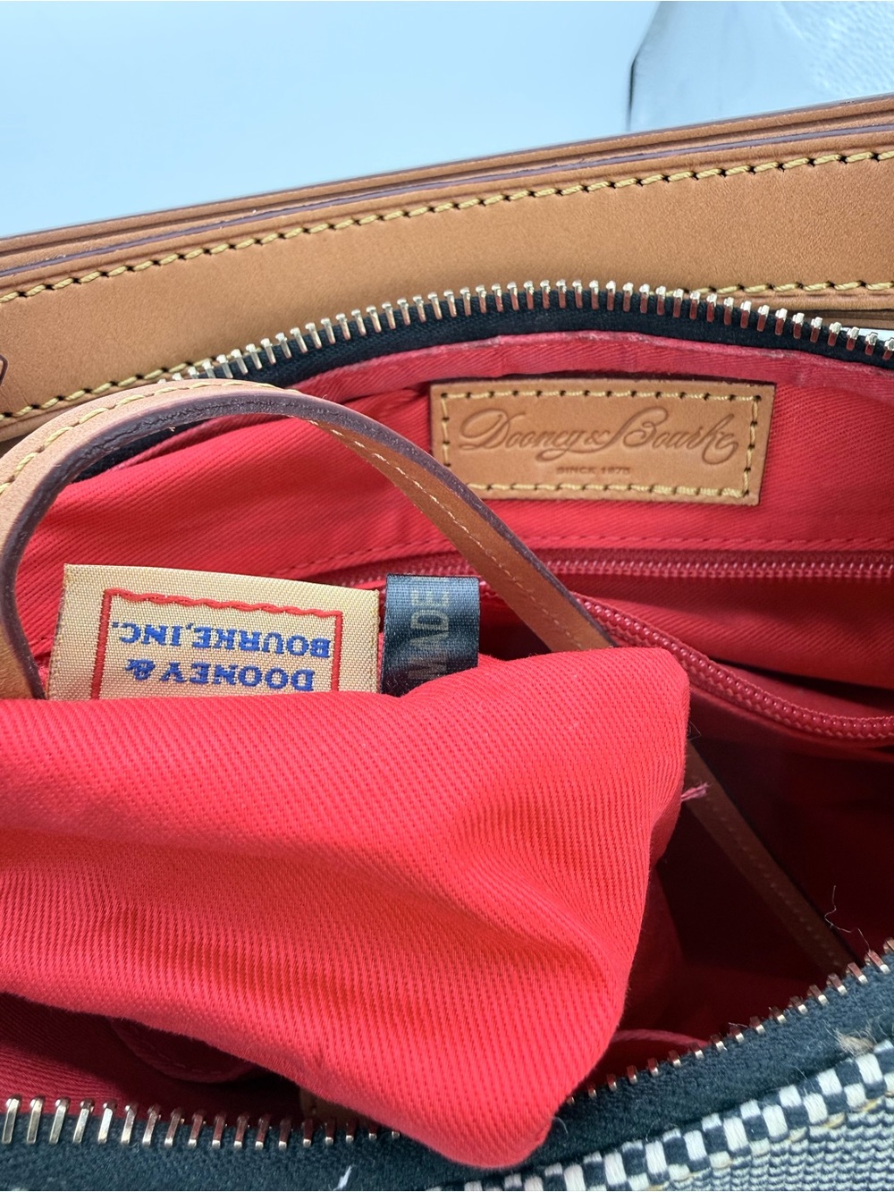 Dooney & Bourke women’s Birdseye East west Hobo shoulder bag fabric & leather - Picture 4 of 10